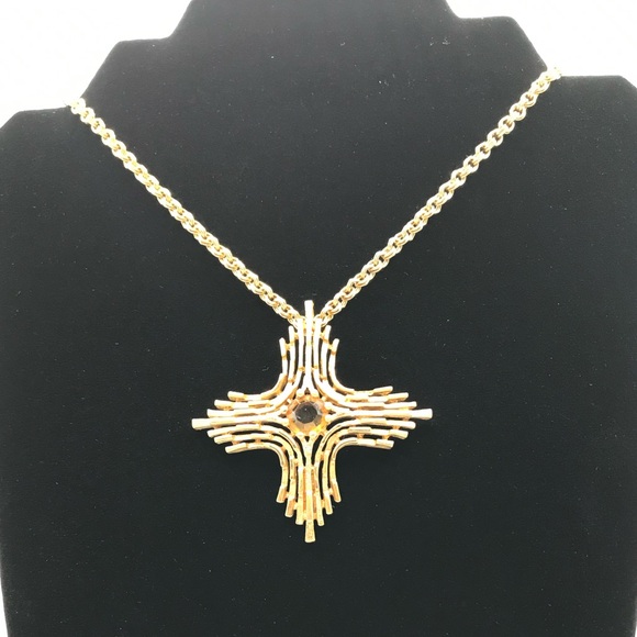 Vintage Sarah Coventry Gold-Tone Cross Pendant Necklace - Picture 4 of 11